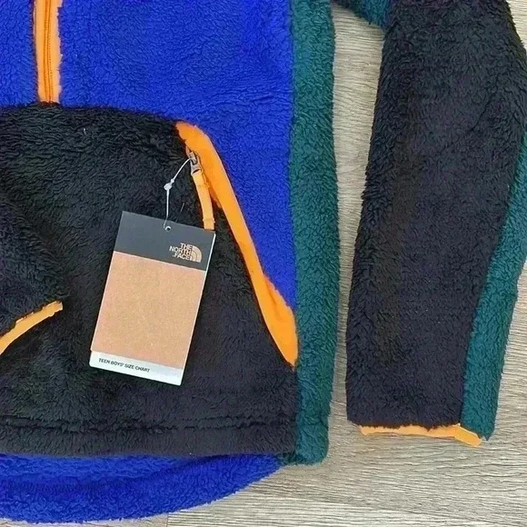 The North Face Boy’s Fleece Hoodie, Large (Size 12) - Picture 4 of 9